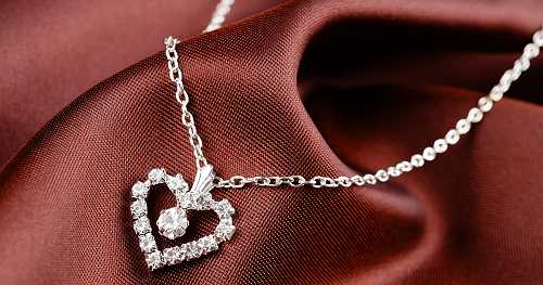 As silver prices soar, jeweler Pandora turns to platinum