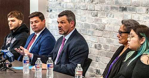 Renowned Houston surgeon allegedly faked records to block patients