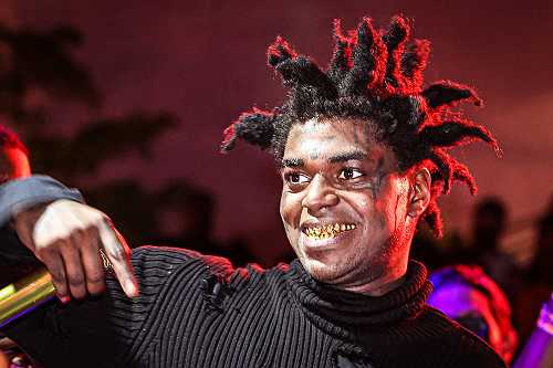 Kodak Black Seen Wiping Booger On Woman’s Head In Miami Nightclub