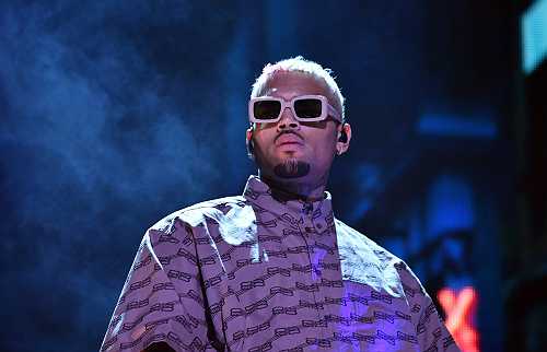 Chris Brown Sneaks Out in Disguise to Stay Grounded on Tour