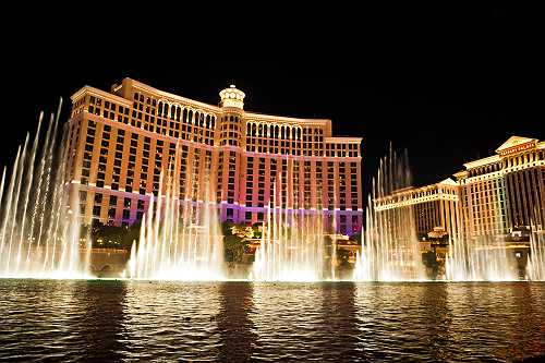 Las Vegas Sees Major Tourism Drop As Prices Soar and Fun Fades