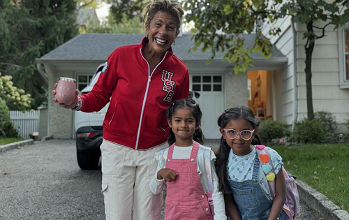 HODA KORB OPENS UP ABOUT THE GIFT OF PARENTING IN HER 60’S