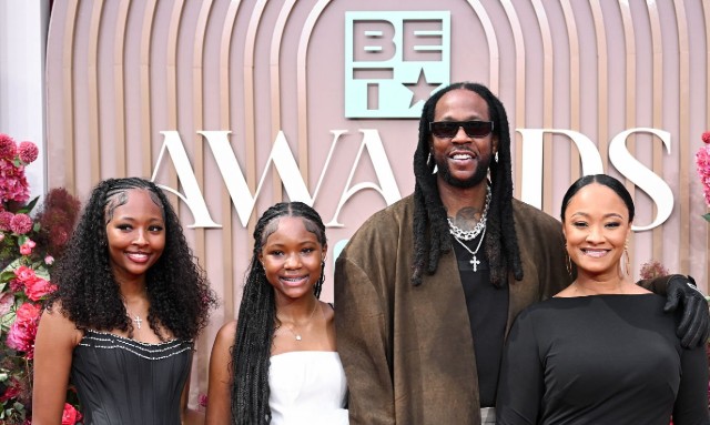 2 CHAINZ ATTENDS THE 2025 BET AWARDS WITH HIS WIFE AND DAUGHTERS