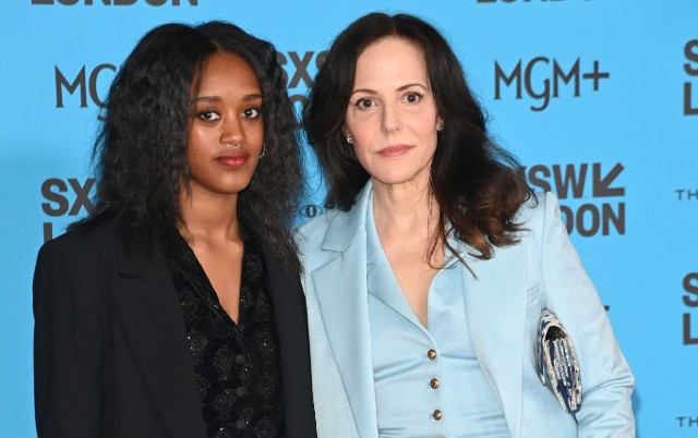 MARY-LOUISE PARKER BRINGS DAUGHTER ASH TO LONDON PREMIERE OF 