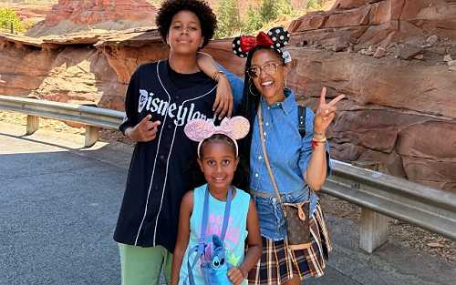 TIA MOWRY SAYS BEING A SINGLE MOM DOESN