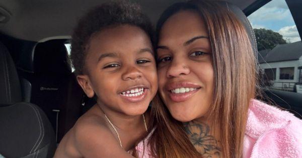 Mom Charged After 2-Year-Old Son Takes Gun from Her Purse and Fatally Shoots Himself in Front of Sister