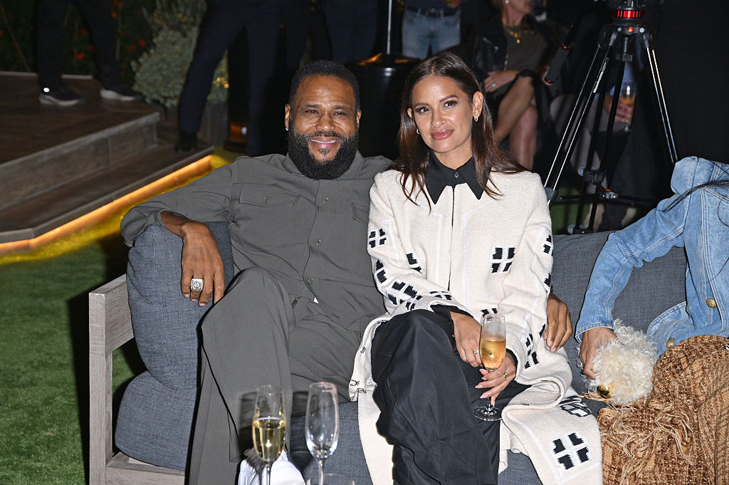 Dating-ish! Anthony Anderson Confirms His Relationship With Rocsi Diaz: 