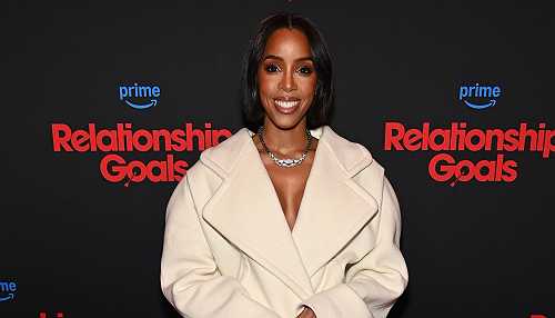 Forty-FINE! Her Forever Fineness Kelly Rowland Sets The Gram ABLAZE With Topless Birthday Slays, Extends Stunner Streak