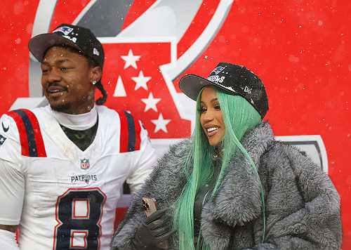 Cardi B Seemingly Confirms Stefon Diggs Split Rumors While Onstage At Star-Studded Los Angeles Show,