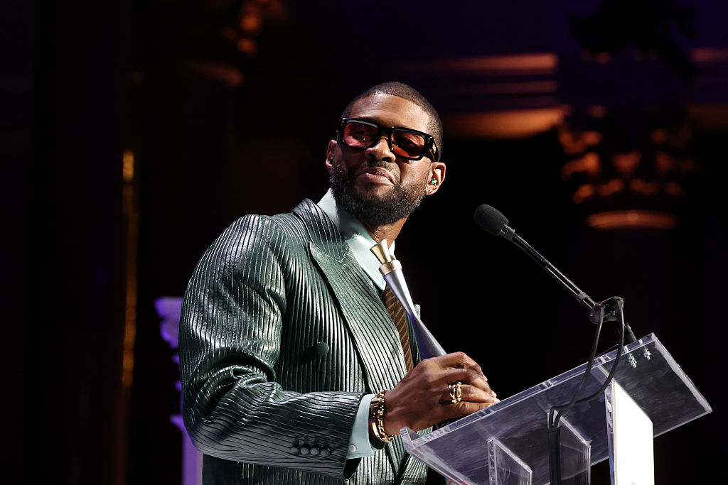 Usher On Identity, Innovation & Fearlessness While Accepting The Virgil Abloh Award