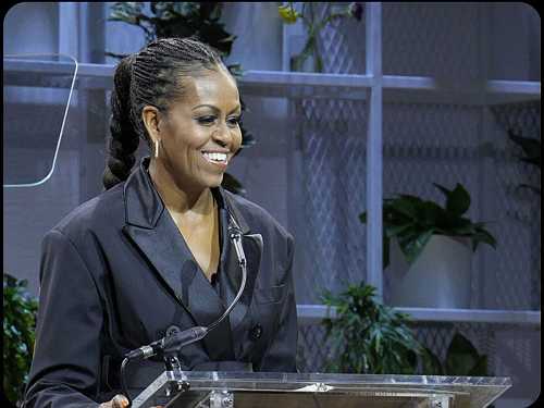 Michelle Obama Reacts To Daughter