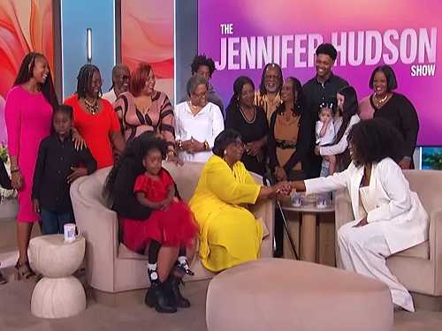 Woman who was a child bride at 14, now has 150 grandchildren, 50 great-grandchildren, and 50 great-great-grandchildren - Face2Face Africa