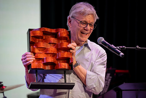 Steve Miller Honored with Les Paul Spirit Award on Guitar Legend’s 110th Birthday