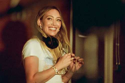 STOP PRESS! Hilary Duff Signs with Atlantic Records for Highly Anticipated Return to Music - CelebMix