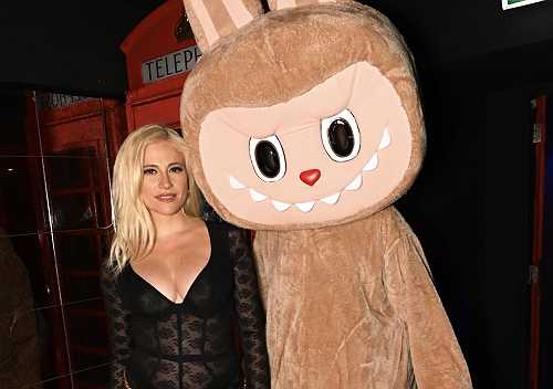 Pixie Lott celebrates release of new single by hosting ICONIC Labubu themed pop-up gig - CelebMix