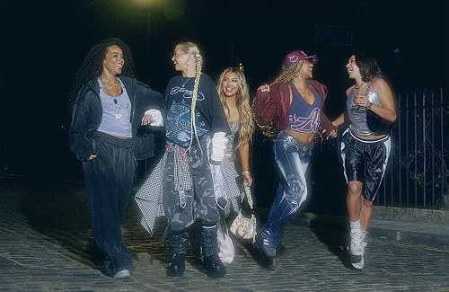 XO continue to push the parameters of pop on electrifying new single ‘Real Friends’ - CelebMix