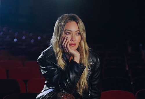 Hilary Duff announces first live performances in over a decade - CelebMix