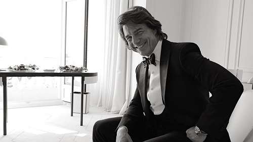 Tom Cruise Accepts Honorary Oscar With Emotional Governors Awards Speech: “Making Films… It Is Who I Am”