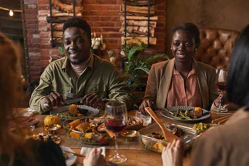 10 Thanksgiving Episodes From Black Sitcoms That
