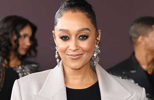 Tia Mowry’s Pajama Closet Is Officially Better Than Our Going-Out Wardrobe