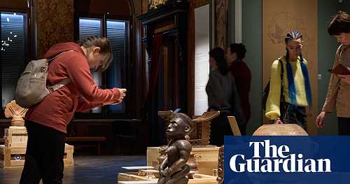 ‘We are both freedom fighters’: Africa exhibition at war-damaged Kyiv gallery strikes a chord