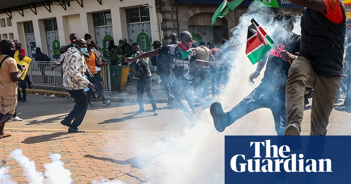 At least eight people dead and 400 injured in Kenyan protests