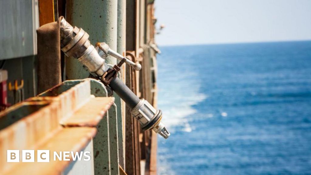Somalia piracy: Attackers fire grenades and board vessel off Somali coast  