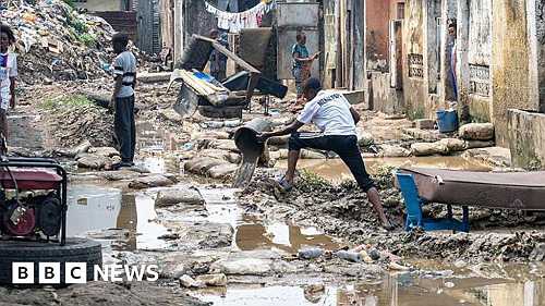 DR Congo flooding: Heavy rains in dry season in Kinshasa kill at least 29