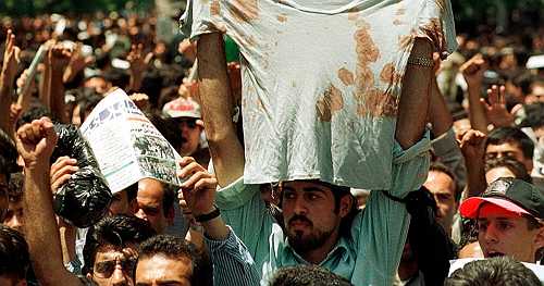 Iran police officer killed as protests over cost of living enter 12th day | Africanews