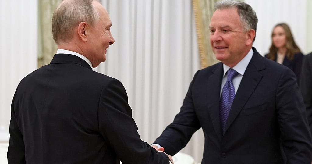 Key Moscow meeting: Putin, US envoy, and former advisor discuss peace | Africanews