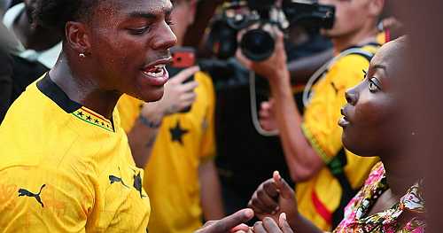 Ghana: Mixed reactions after government grants passport to IShowSpeed | Africanews