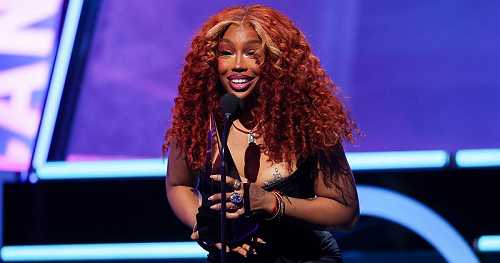 SZA Inspires Fan To Dedicate College Degree To Her