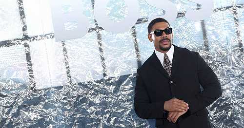 Rising Star Aaron Pierre on Intimacy, Rom-Coms, And Staying Grounded