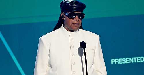 Stevie Wonder Breaks Silence On Claims He Isn’t Fully Blind