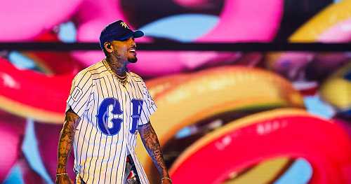 Chris Brown Surprises Fan and Her Mom With $10,000 and a New Car