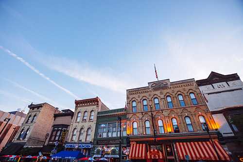 Black Barber Sues Waukesha Cops For Racial Profiling After They Cuffed And Searched Him Over Having 