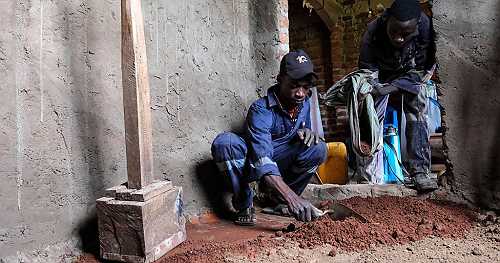 Clay-based flooring initiative aims to give Ugandans access to cheaper, cleaner housing | Africanews