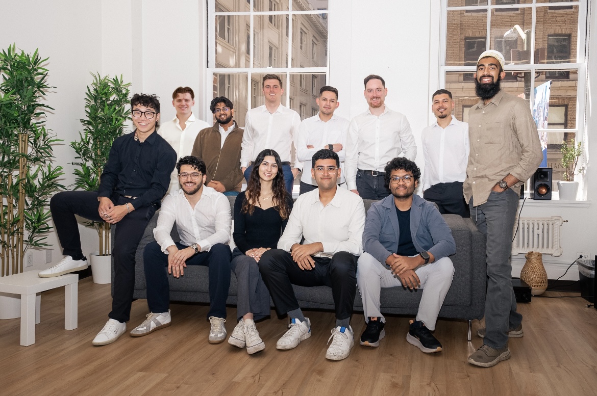 21-year-old MIT dropouts raise $32M at $300M valuation led by Insight | TechCrunch