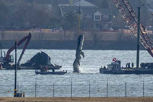 US government admits role in causing helicopter-plane collision that killed 67 in Washington