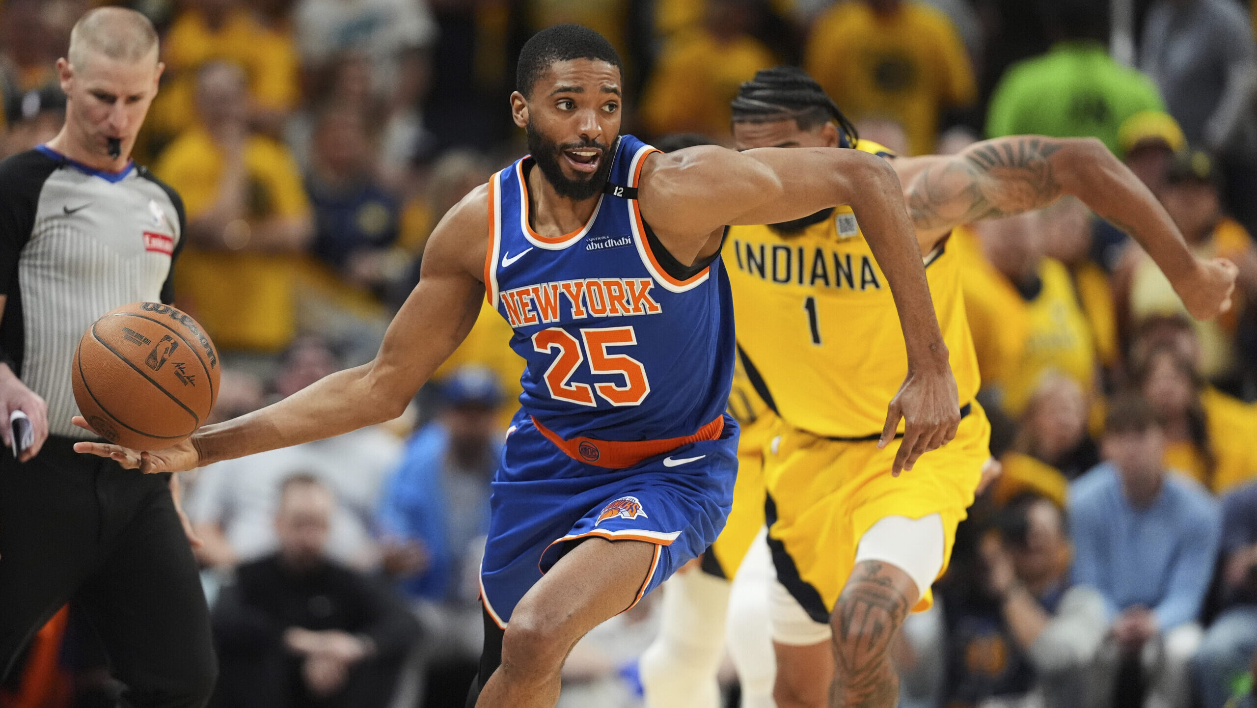 Mikal Bridges agrees to a $150 million extension with the Knicks, AP source says