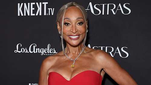 Karen Huger receives standing ovation at BravoCon during first appearance since release from jail: ‘My heart is full’