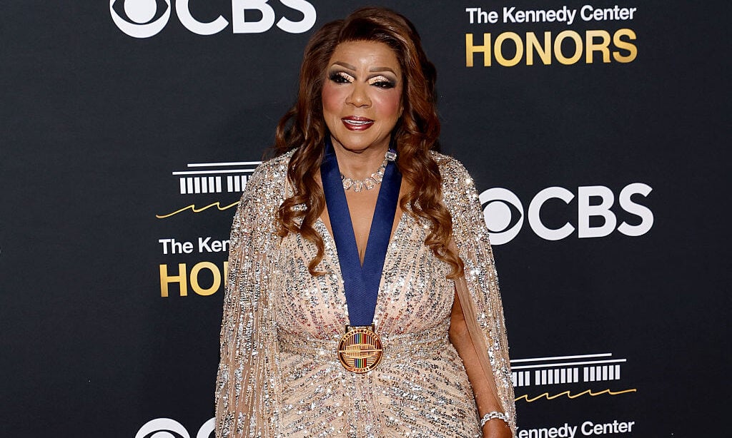 Gloria Gaynor honored at Trump’s Kennedy Center ceremony amid GOP donation history