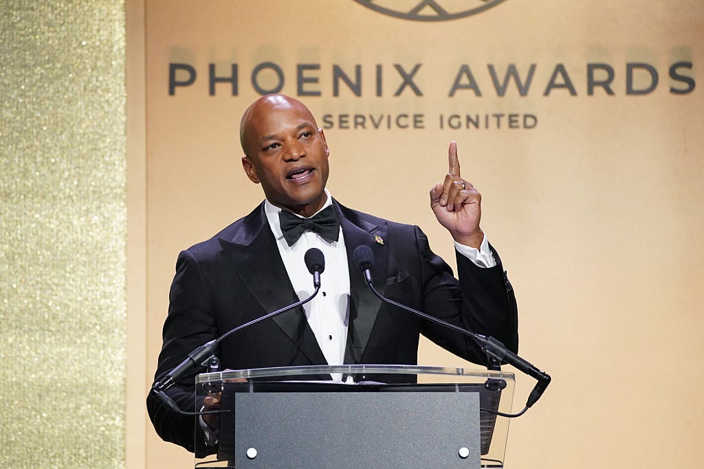 Gov. Wes Moore breaks out into song at Richard Smallwood