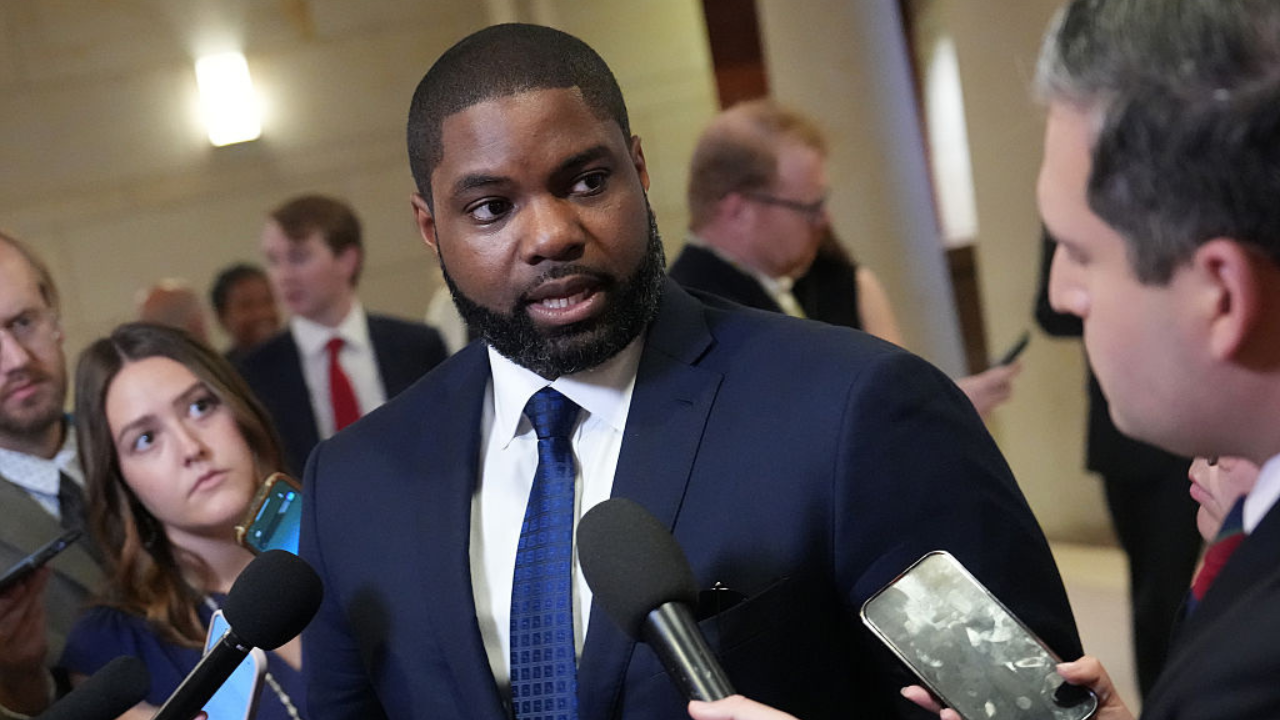 Byron Donalds blames ICE shootings on ‘paid agitators,’ echoing false claim by Trump