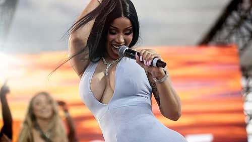 Cardi B’s triumphant return to the stage brings high emotions and a fresh beef with DHS
