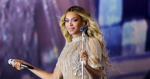 Muva Moves! Beyoncé Participates In EPIC Gender Reveal For Fan During The 