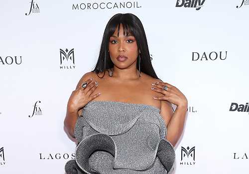 Love To See It! Lizzo Gags Fans With MAJOR Glow-Up In Before & After Weight Loss Photos