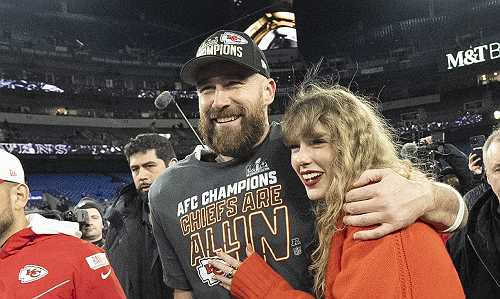 He Did That?! Taylor Swift Flaunts STUNNING Engagement Ring From Travis Kelce In Surprise Announcement Photos