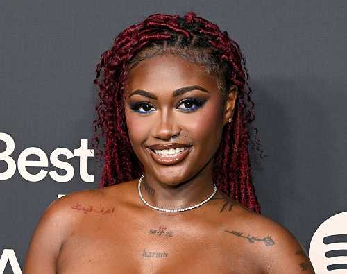 Kaliii Has The Internet Crackin