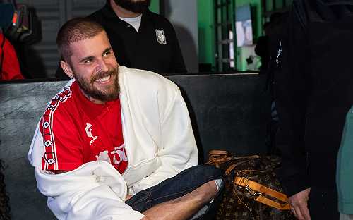 Beliebers Unite! Social Media Reacts After Justin Bieber Returns To The Iconic 